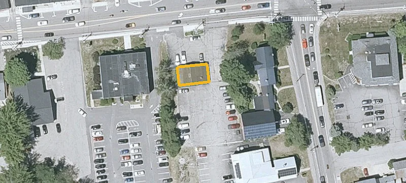 13 Main St