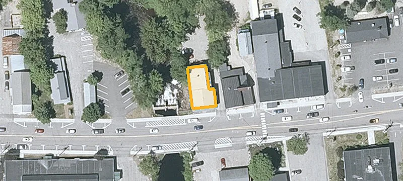 48 Main St