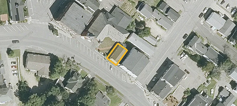 26 Main St