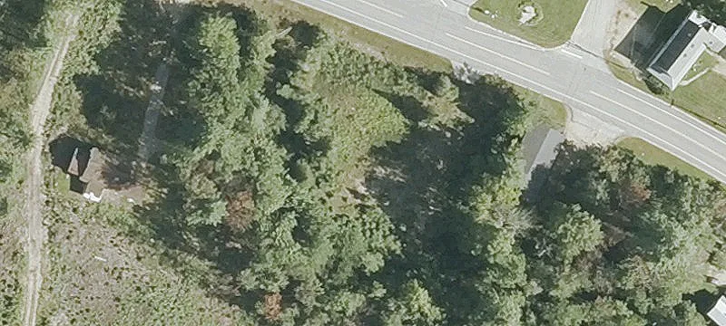 928 Eastman Rd