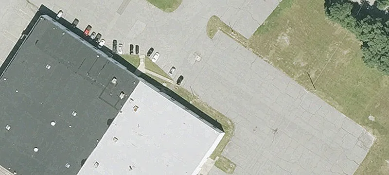 8 Capitol St