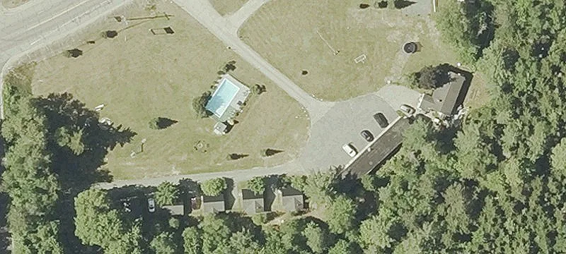 73 Rte 3rd S