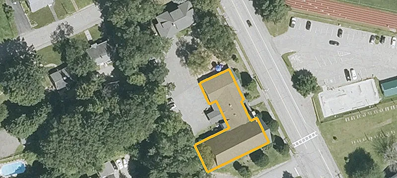876 Main St