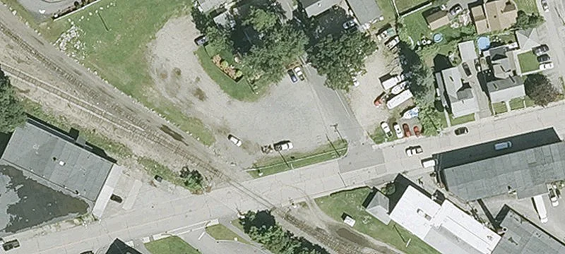 Crown St