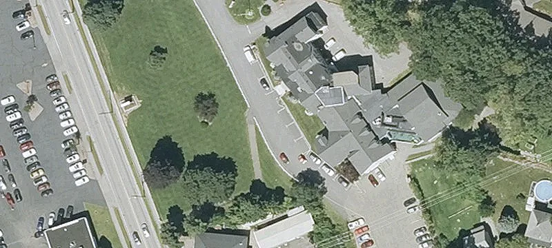435 Un Ave