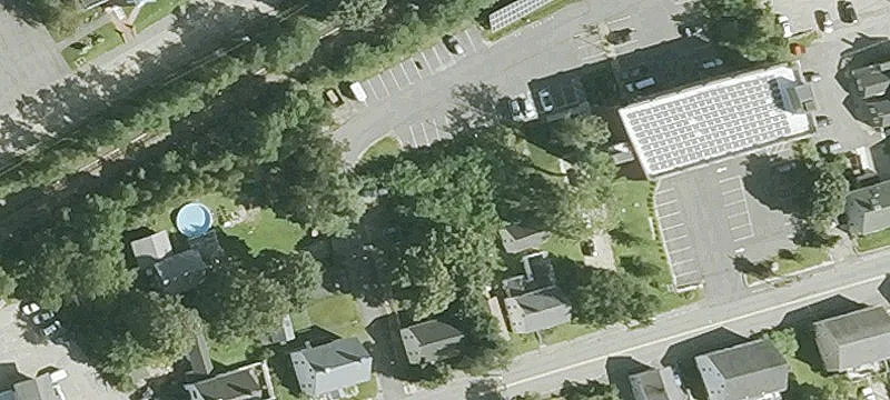 Railroad Ave