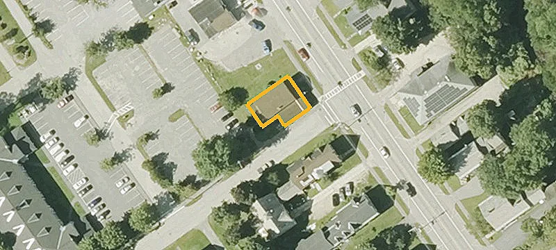 157 Main St