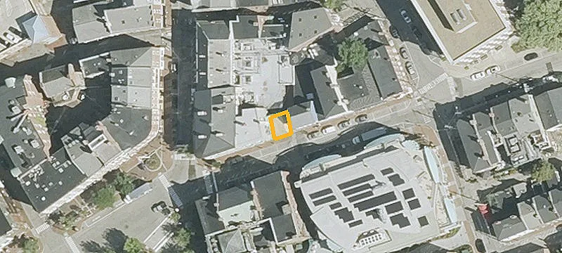 22 Daniel St