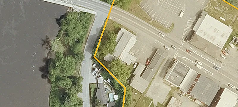 9 Central St