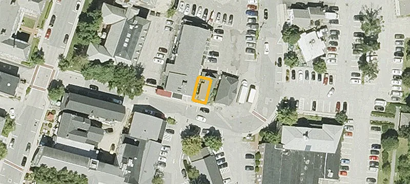 10 School St