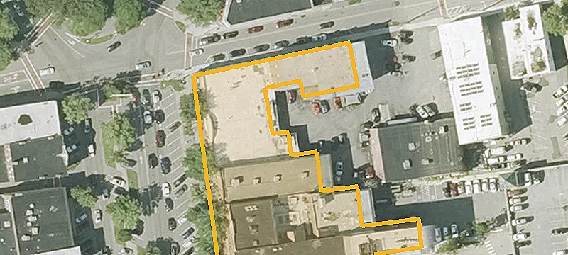 220 Main St