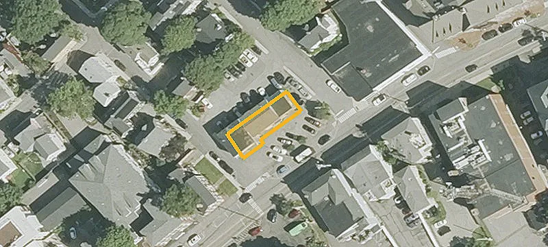 93 Islington St