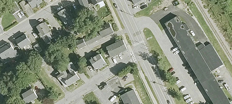 303 Main St