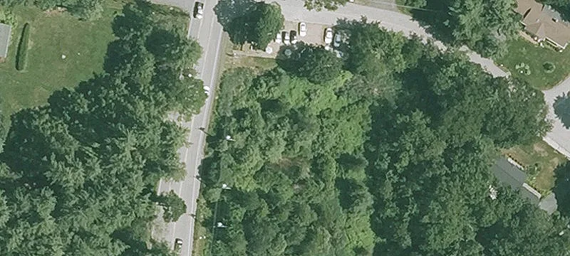 77 Lafayette Rd