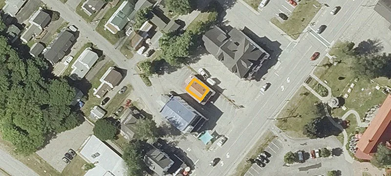 123 Main St