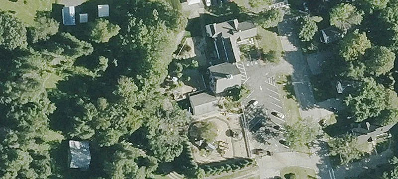 51 Hall Ave