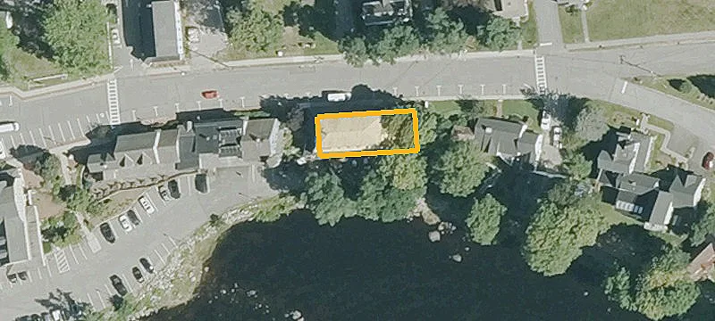 58 Main St
