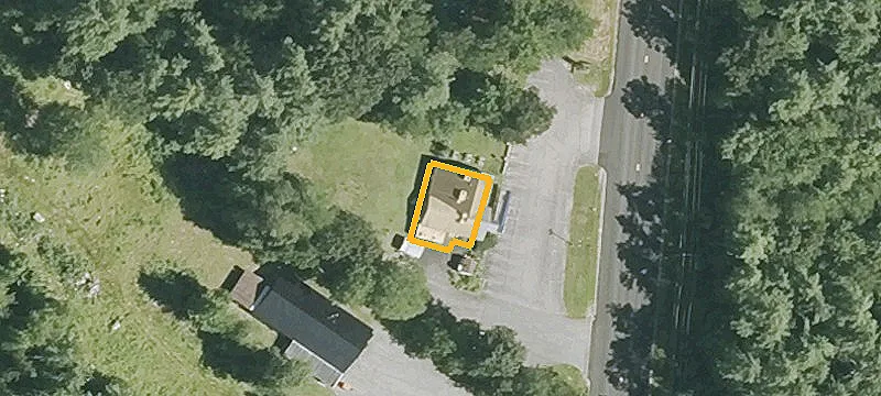 904 Calef Hwy