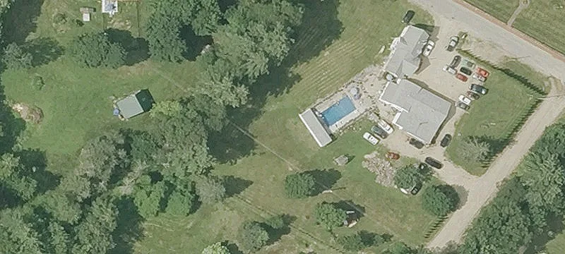 202 Halls Vlg Rd