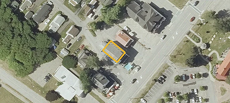 121 Main St