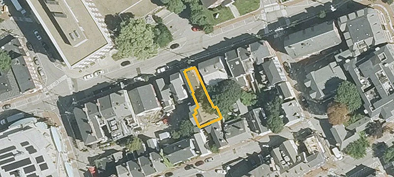 105 Daniel St