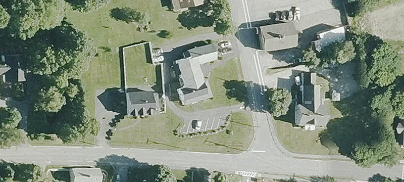 19 Hall Ave