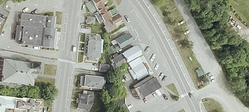 83 Central St