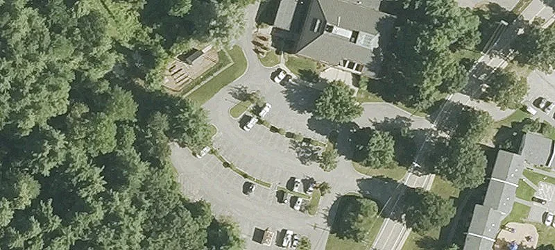180 Greenleaf Ave