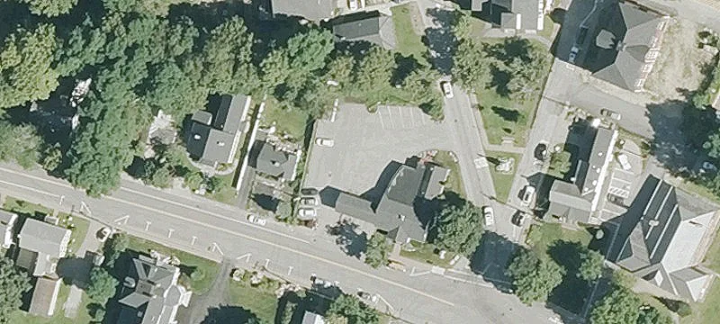 2 Main St