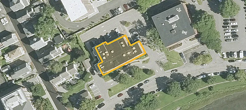 127 Parrott Ave