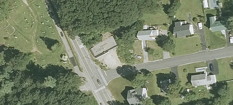 77 Bartlett Ave