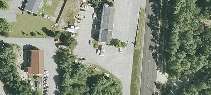 748 Calef Hwy