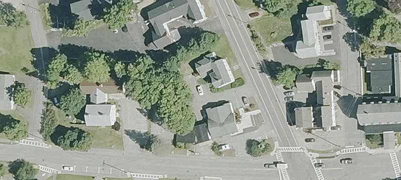 13 Maple St