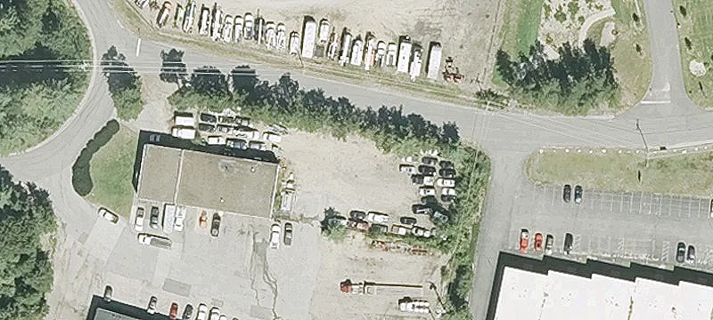 10 Howe Dr