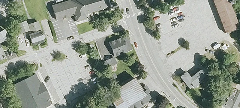382 Main St