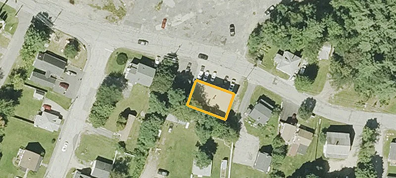 40 Webster St