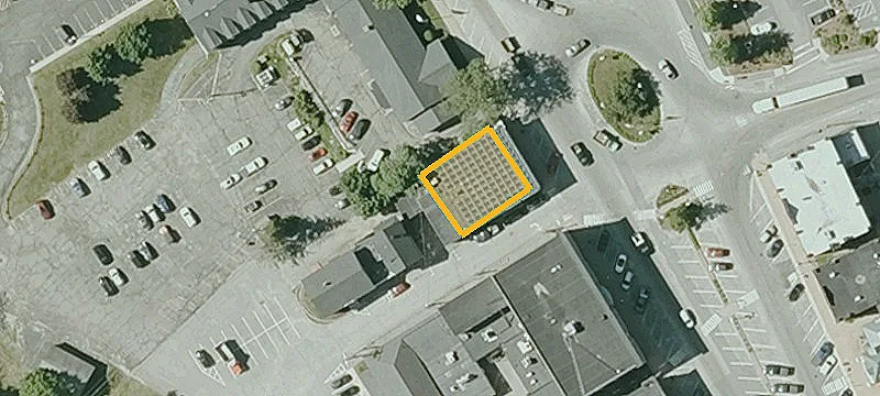 24 Main St