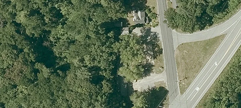 402 Old Claremont Rd