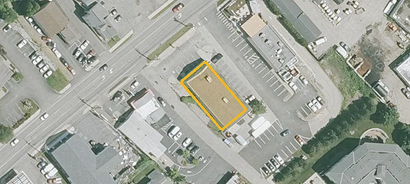 597 Lafayette Rd