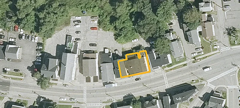 135 Main St