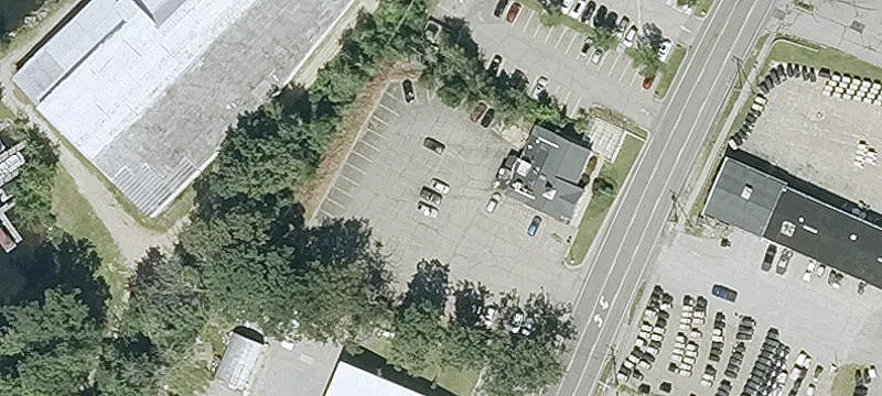 1160 Un Ave