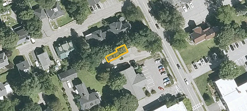 740 Main St