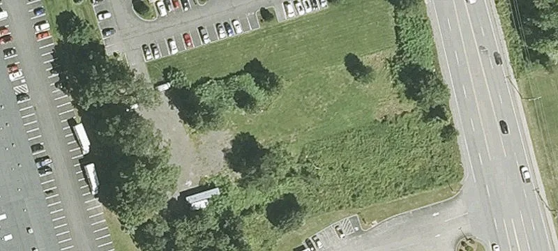 205 Lowell Rd