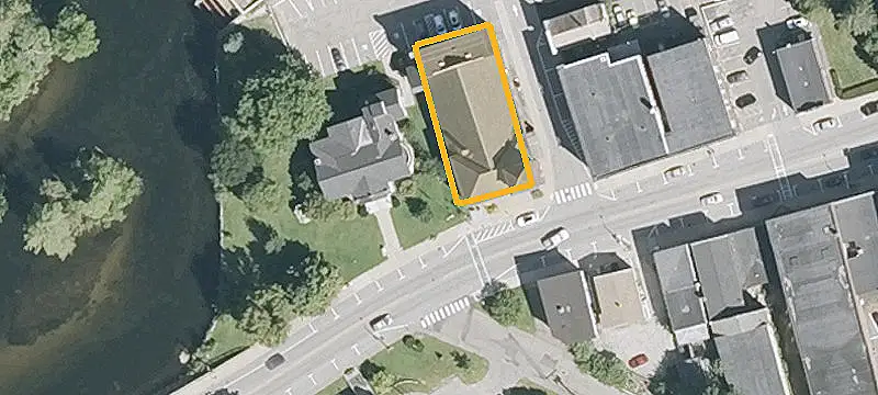 355 Central St