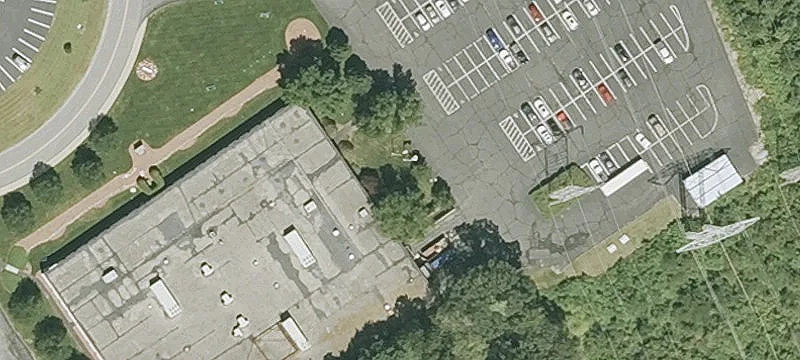 33 Constitution Dr