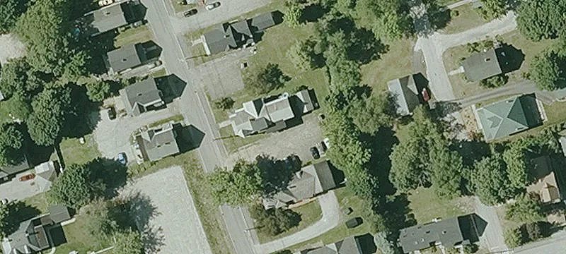 48 Laurel St
