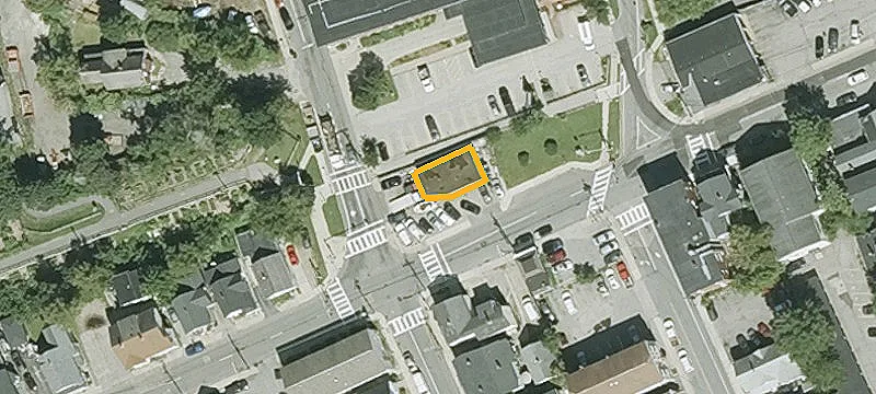 75 Hollis St