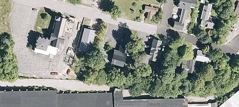 11 Hl Ave
