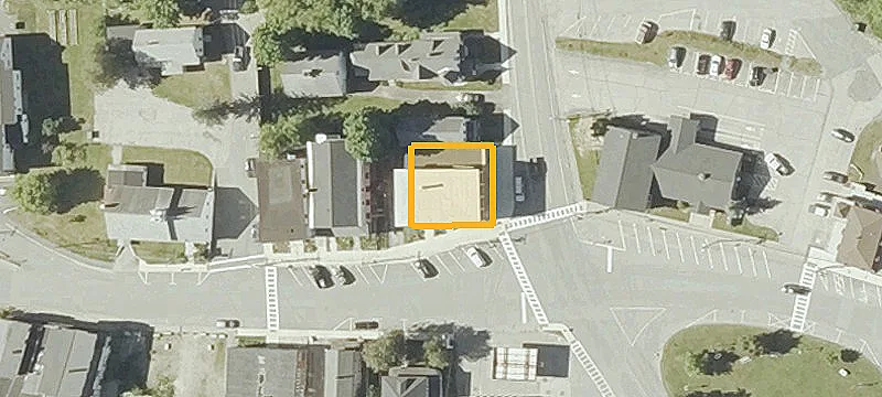 4 Main St