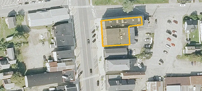 81 Main St